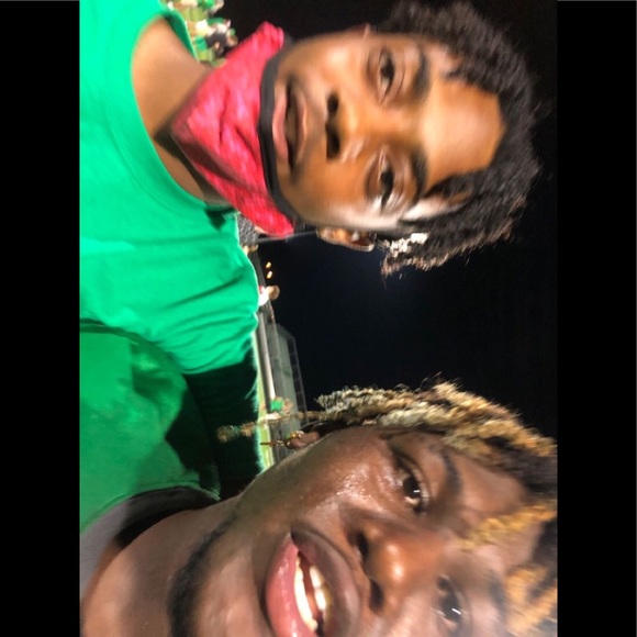 Profile Picture of Jamari Phillips (@crazyhippie637) on Poshmark