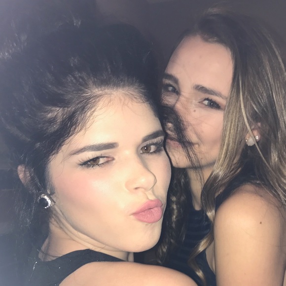 Profile Picture of Natalie Poore (@poorgerl7373) on Poshmark