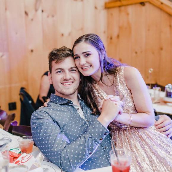 Landon Wenger - Poshmark Profile Picture of Landon Wenger (@15wengerla) on Poshmark