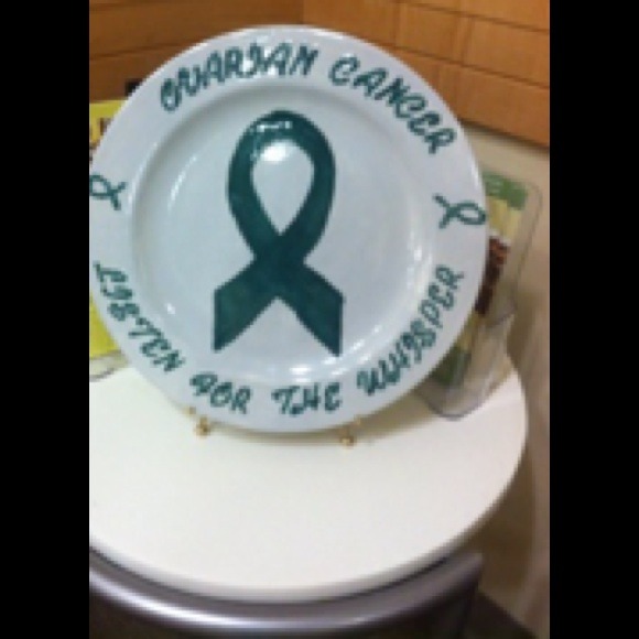 Rosaria Mckee - Poshmark Profile Picture of Rosaria Mckee (@hobovette) on Poshmark