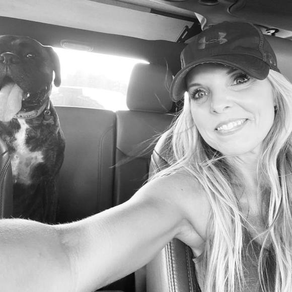 Profile Picture of Dionne Zebert (@dzebert) on Poshmark