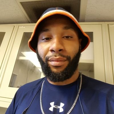Profile Picture of Brendan Robertson (@YungBott) on Twitter