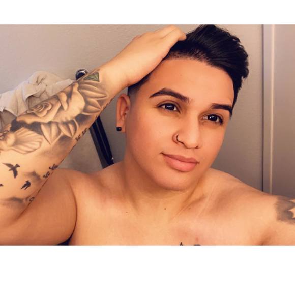 Profile Picture of Mark Encinias (@markencinias) on Poshmark