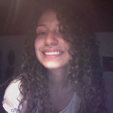 Profile Picture of Claudia Pedraza (@claupsss) on Twitter