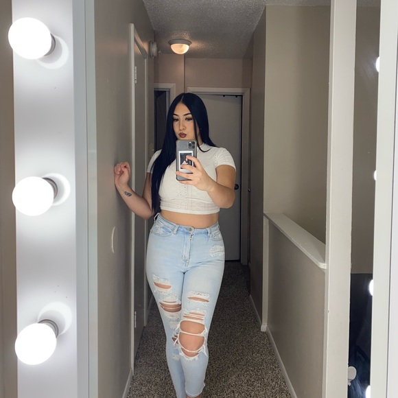 Profile Picture of Andrea Puentes (@andreapuente530) on Poshmark