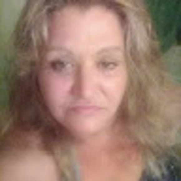 Profile Picture of Tammy Pullen (@pullentammy1) on Poshmark