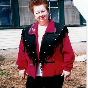Profile Picture of Lillian Howe (@nietherherenorthere5) on Myspace