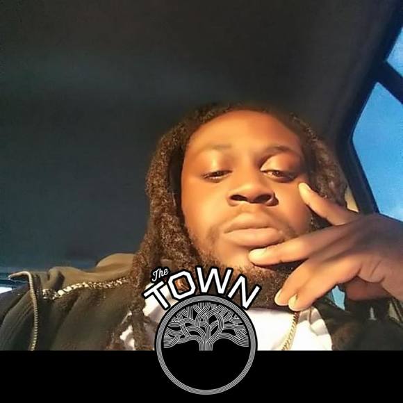 Profile Picture of Tyshawn Splunge (@blackhope1) on Poshmark