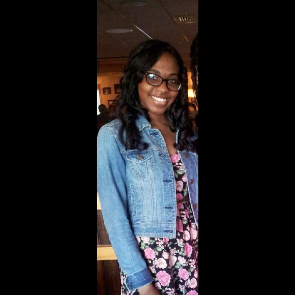 Profile Picture of Ariel Hughes (@imjustariel) on Poshmark