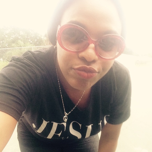 Profile Picture of Jordan Moore (@jmoore119) on Poshmark