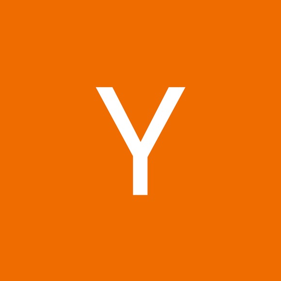 Profile Picture of Yanique Gooden (@yaniquegooden) on Poshmark