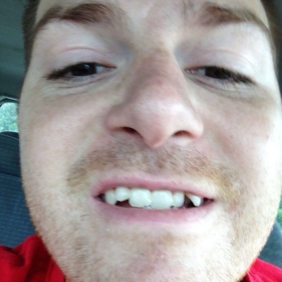 Profile Picture of Wayne Troumbley (@wayneblue) on Poshmark