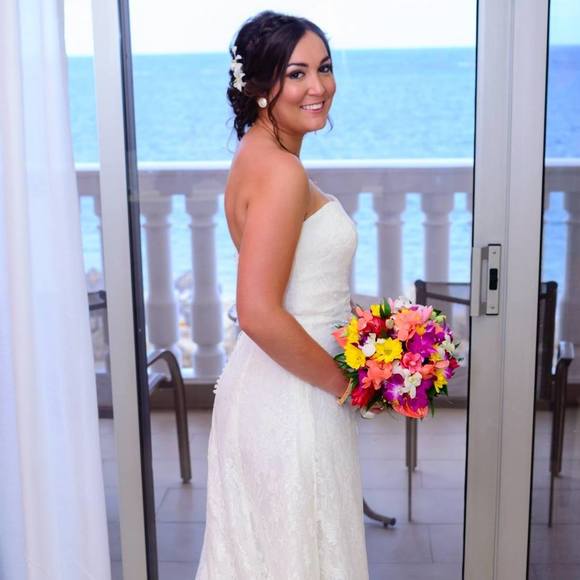 Profile Picture of Khrystyn Rottier (@khrystyn1011) on Poshmark