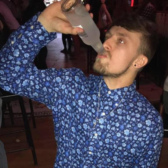 Profile Picture of Chad Timmons (@ctimmons8) on Poshmark