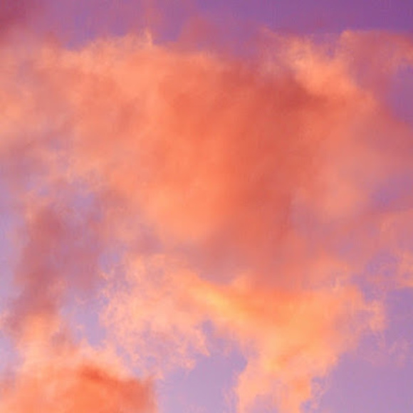 Profile Picture of Simone Shaw (@simoneshaw1123) on Poshmark