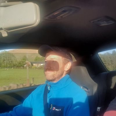 Profile Picture of Rob Simpson (@robbie22b) on Twitter