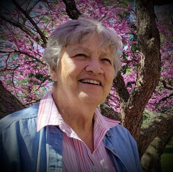 Profile Picture of Barbara jeanne Nonnon (@sbnonnon) on Poshmark