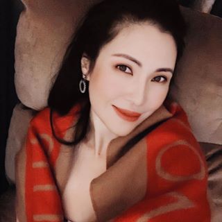 Profile Picture of Zoee Tan (陈应莉) (@zoee.tan.7) on Facebook