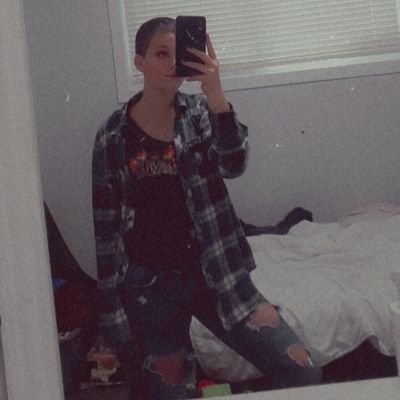 Profile Picture of Autumn Poole (@AutumnPoole13) on Twitter