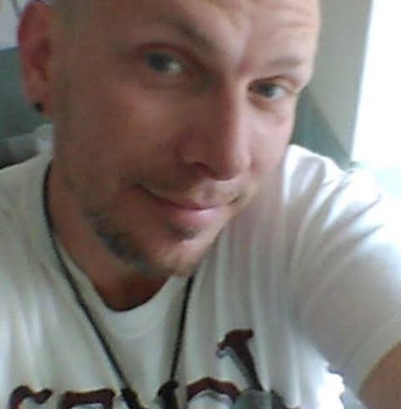 Profile Picture of Bill Reynolds (@billr12180) on Poshmark