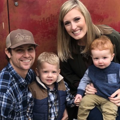 Profile Picture of Rebecca Carlisle (@rcarlizle619) on Twitter