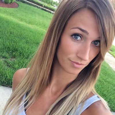 Profile Picture of Danielle Schultz (@D_Charisse08) on Twitter