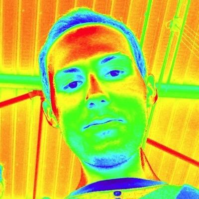 Profile Picture of Jonathan A (@jo974island) on Twitter