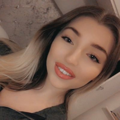Profile Picture of Charlotte Russell (@charlottemilanx) on Twitter
