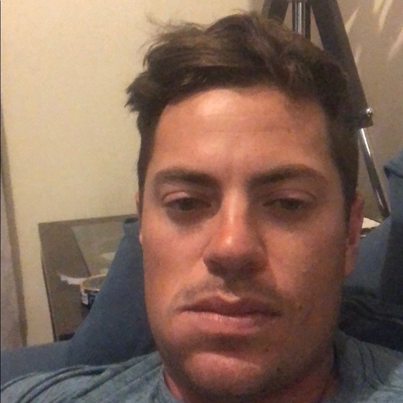 Profile Picture of Tommy Bogaards (@tbogs14) on Poshmark