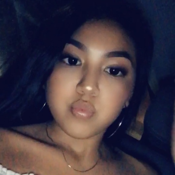 Lucero Ramos - Poshmark Profile Picture of Lucero Ramos (@lucerorm) on Poshmark