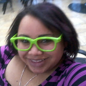 Profile Picture of Vanessa Quinn (@snessabear21) on Youtube