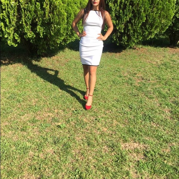 Profile Picture of Mari Ruelas (@carmennmr) on Poshmark