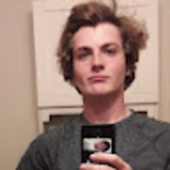 Profile Picture of Joseph Welch (@josephwelch1989) on Poshmark