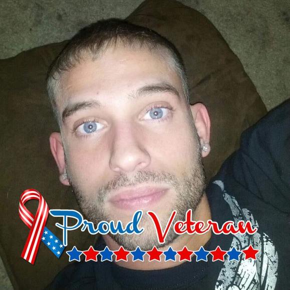 Profile Picture of Jon Wooton (@jonwooton) on Poshmark