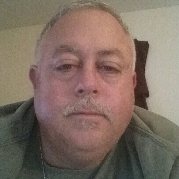 Profile Photo of Robert Curtis (@aggieman1968) on Poshmark