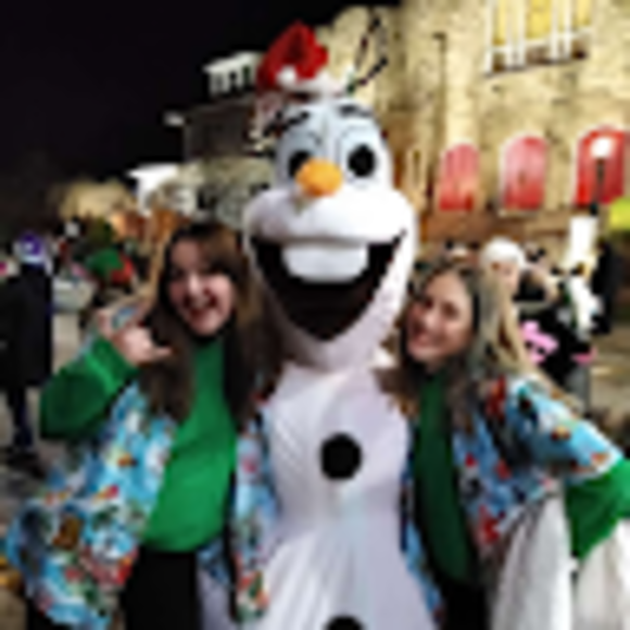 Profile Picture of Natalie Grudowski (@natcat918) on Poshmark