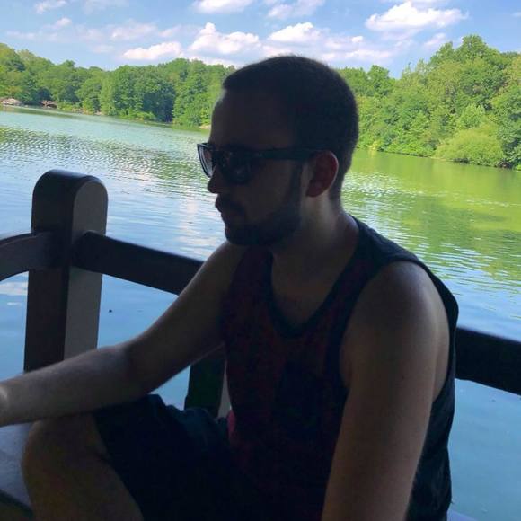 Profile Picture of Evan Hurwitz (@swimmerevan95) on Poshmark