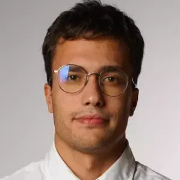 Profile Picture of Martin Racek (@martinracek) on Poshmark