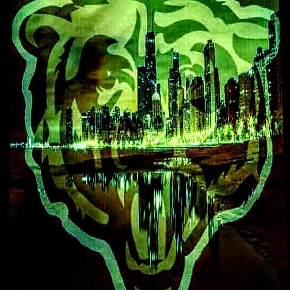 Profile Picture of William Chain (@will_chain) on Poshmark