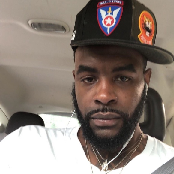 Profile Picture of Jaron Alexander (@tall92) on Poshmark