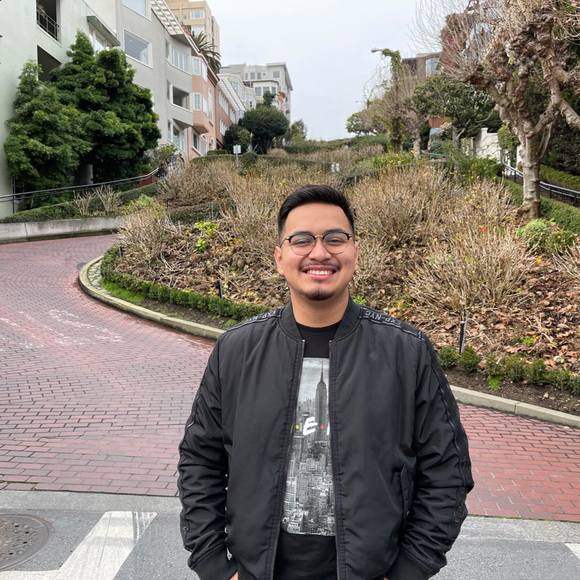 Profile Picture of David Mendoza (@davidmendoza254) on Poshmark