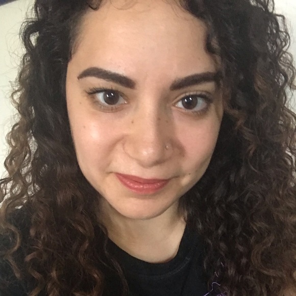 Profile Picture of Melisa Canessa (@mish731) on Poshmark