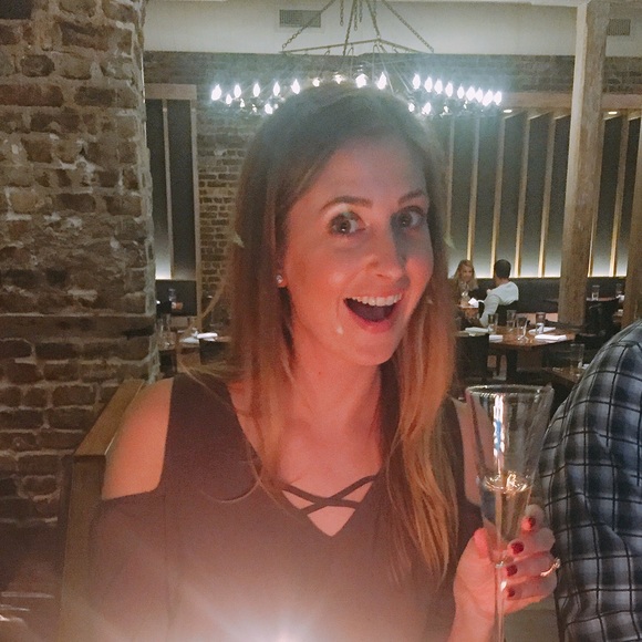 Profile Picture of Jackie Dlugolecki (@jsroether) on Poshmark