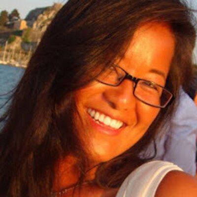 Profile Picture of Amelia Egan (@@amott) on Twitter