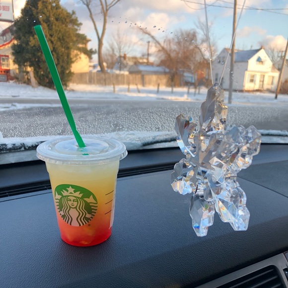 Profile Picture of Moneta Carter (@monetac) on Poshmark