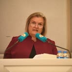 Profile Picture of Helen Schmidt T (@Helen-Schmidt-T) on Facebook