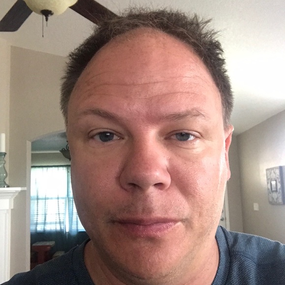 Profile Picture of Chad Summers (@chadsummers) on Poshmark