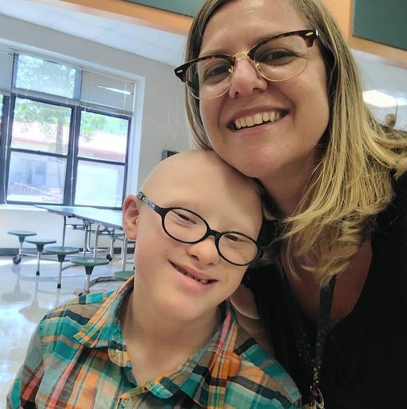 Profile Picture of Michelle Mintz (@echo15440) on Poshmark