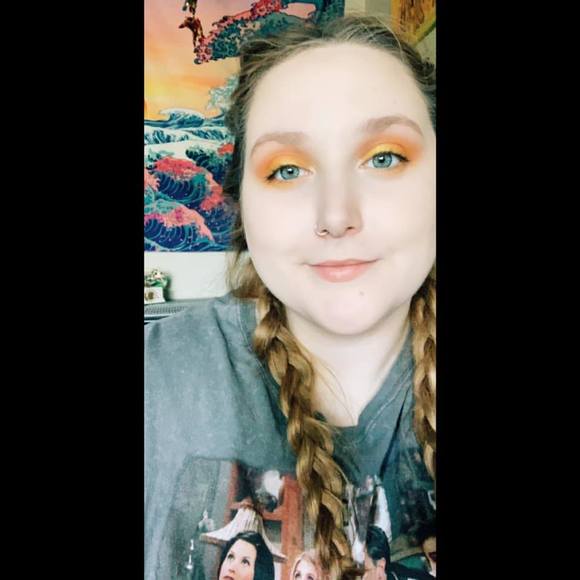 Profile Picture of Jenna Joseph (@owlofnight1997) on Poshmark