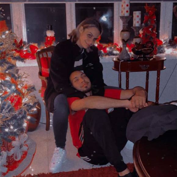 Profile Picture of Jerry Gonzalez (@jerrygonzale741) on Poshmark